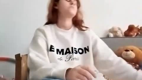 Sophie online show from 01/15/26, 12:10