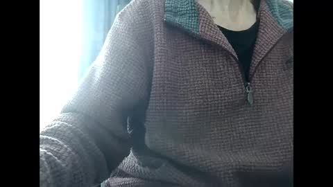 elfyonee online show from 12/19/24, 10:02