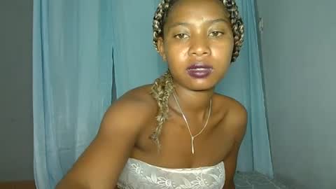 elia011 online show from 01/18/25, 10:06