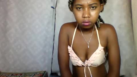 elia011 online show from 01/22/25, 05:59