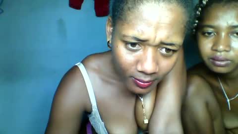 elia011 online show from 01/25/25, 08:00