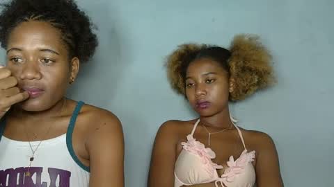 elia011 online show from 02/08/25, 12:06