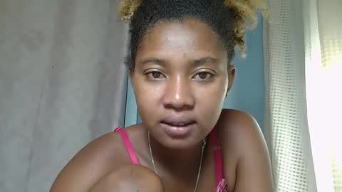 elia011 online show from 02/22/25, 03:34