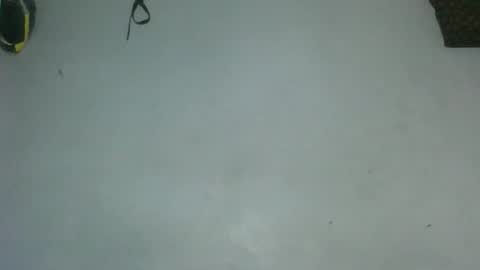 elia011 online show from 10/27/25, 07:56