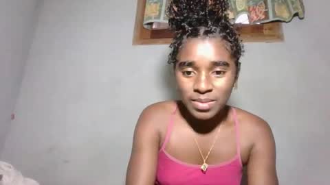 elia011 online show from 11/07/25, 02:28