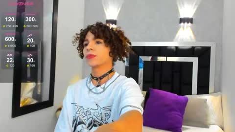  Elian  online show from 04/14/26, 12:33