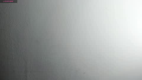 Snapshot of elian___ chatting on 05/18/26, 12:11 Elian online show from 05/18/26, 12:11