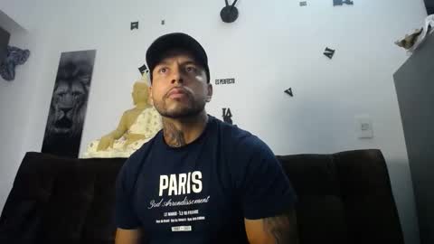 Snapshot of elian_atlas1 chatting on 10/18/25, 07:25 Elian online show from 10/18/25, 07:25