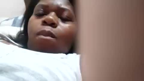 Snapshot of elianis598477 chatting on 01/19/25, 05:48 elianis598477 online show from 01/19/25, 05:48