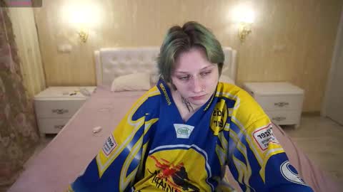 Luna online show from 02/03/26, 11:37