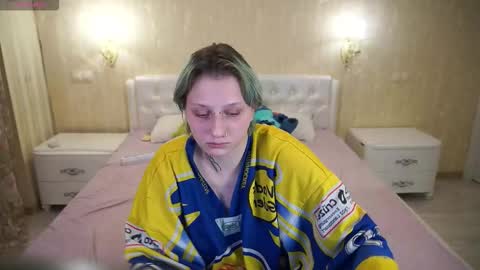 Luna online show from 02/16/26, 12:07