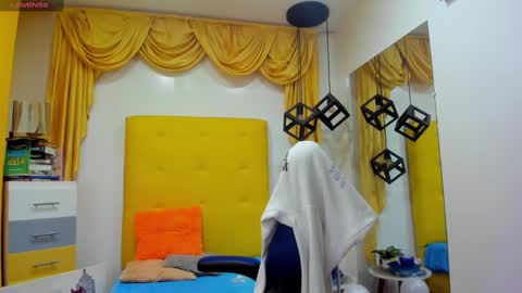 E L I A S online show from 02/25/25, 09:53