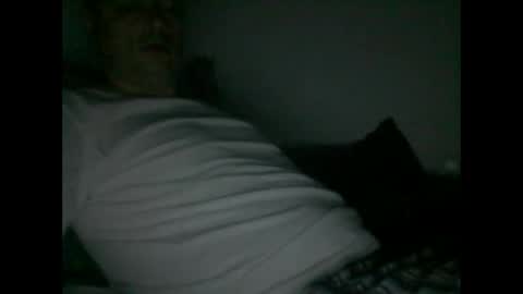 Snapshot of eliassxxx chatting on 11/02/25, 04:04 eliassxxx online show from 11/02/25, 04:04