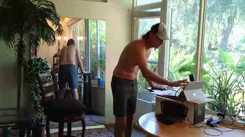eliberator online show from 05/13/26, 08:06