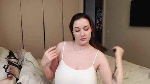 Elise online show from 05/31/26, 02:20