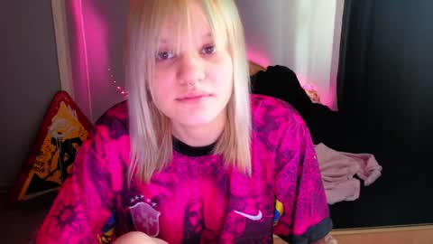 elieiza_xo online show from 05/21/26, 09:27