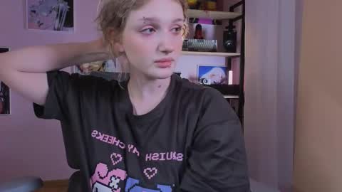 Ellie online show from 02/12/26, 06:19