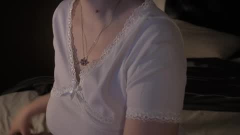 Ellie online show from 03/27/26, 05:35