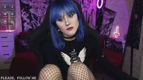 Snapshot of elika_kay chatting on 12/06/24, 10:08  MORE ME   online show from 12/06/24, 10:08