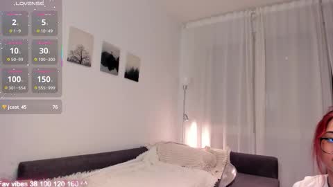 Hey Im Elizzi. Lets have fun and enjoy together  online show from 09/28/25, 12:05