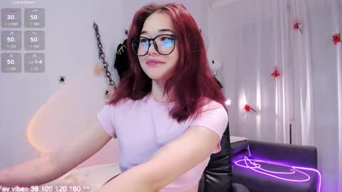 Hey Im Elizzi. Lets have fun and enjoy together  online show from 10/21/25, 03:29