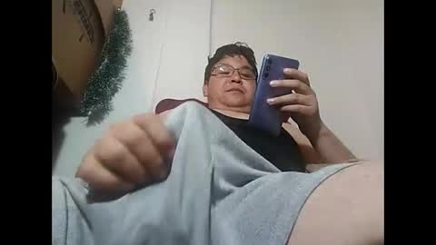 elimposstor online show from 12/31/24, 11:06