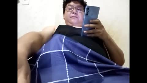 elimposstor online show from 10/01/25, 07:09