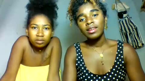 elina981 online show from 03/26/26, 08:09