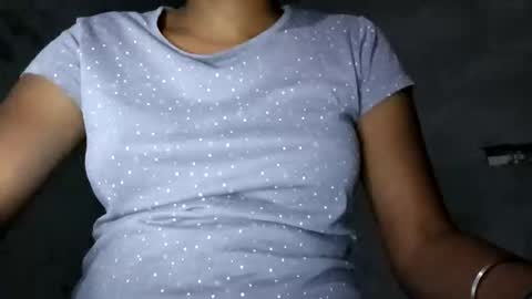 elina_roy03 online show from 11/01/25, 01:13