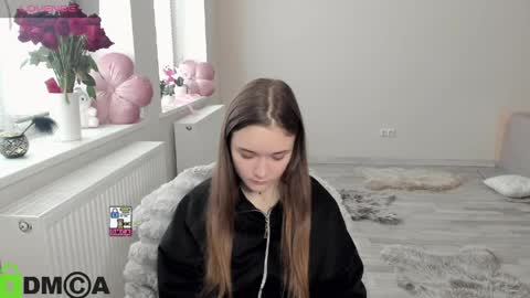elina_x online show from 04/10/26, 07:57