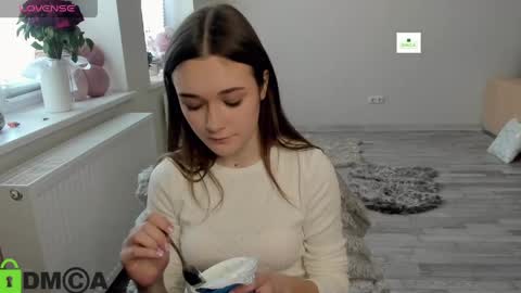 elina_x online show from 05/03/26, 08:09