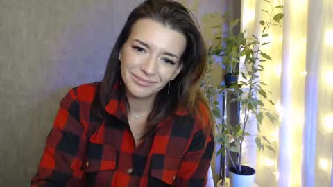 Snapshot of elinapretty chatting on 12/31/24, 03:01 Elina online show from 12/31/24, 03:01