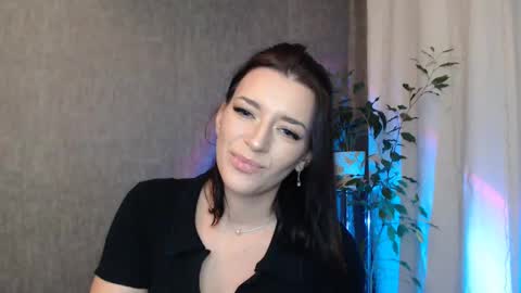 Snapshot of elinapretty chatting on 01/16/25, 11:59 Elina online show from 01/16/25, 11:59