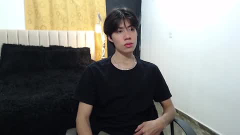 Snapshot of elio_collem chatting on 02/23/25, 09:00 ELIO online show from 02/23/25, 09:00