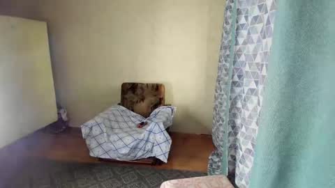 Elis online show from 03/18/26, 02:15