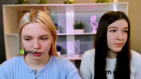 elis_sunny online show from 02/03/26, 06:40