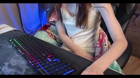 Snapshot of elisa_north chatting on 01/26/25, 02:30 Elisa North online show from 01/26/25, 02:30