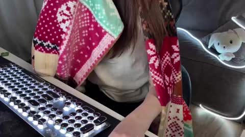 Snapshot of elisa_north chatting on 02/02/25, 05:21 Elisa North online show from 02/02/25, 05:21