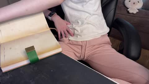 Snapshot of elisa_north chatting on 03/07/25, 02:23 Elisa North online show from 03/07/25, 02:23