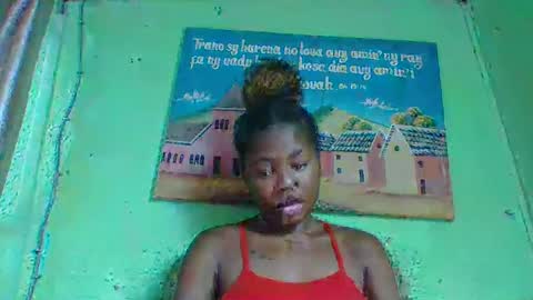 Snapshot of elisabeth2525 chatting on 01/15/25, 12:36 elisabeth2525 online show from 01/15/25, 12:36