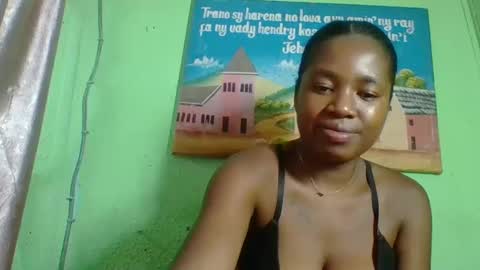 Snapshot of elisabeth2525 chatting on 01/16/25, 05:55 elisabeth2525 online show from 01/16/25, 05:55
