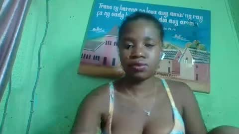 Snapshot of elisabeth2525 chatting on 01/18/25, 05:26 elisabeth2525 online show from 01/18/25, 05:26