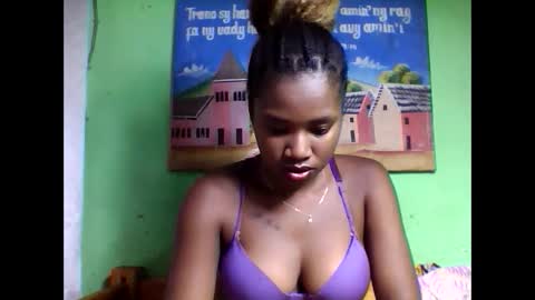 Snapshot of elisabeth2525 chatting on 02/14/25, 07:02 elisabeth2525 online show from 02/14/25, 07:02