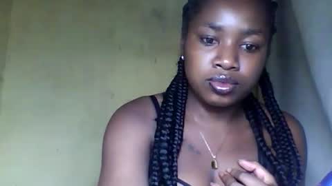 Snapshot of elisabeth2525 chatting on 06/17/26, 03:35 elisabeth2525 online show from 06/17/26, 03:35