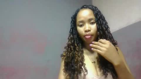 elisabethee online show from 05/08/26, 12:32