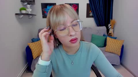 Elisabeth online show from 01/29/25, 11:41