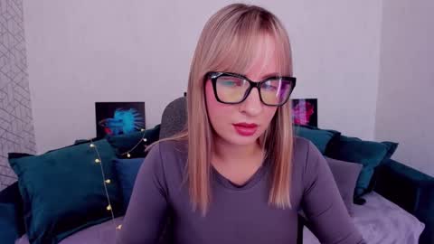 Elisabeth online show from 02/09/25, 12:08