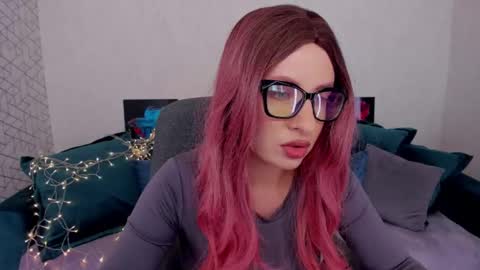 Elisabeth online show from 02/13/25, 11:39