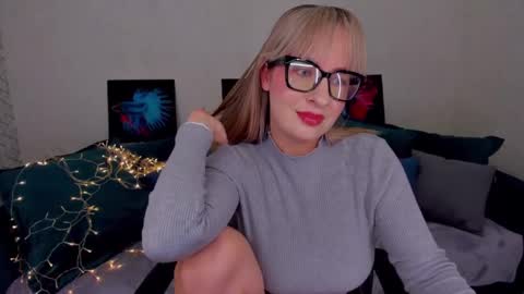 Elisabeth online show from 02/14/25, 06:08