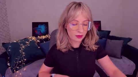 Elisabeth online show from 02/17/25, 05:32